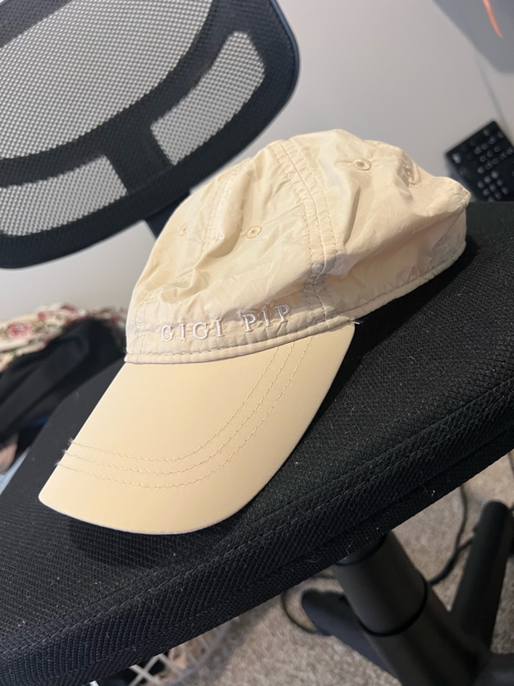 GIGI PIP Cream Lightweight Baseball Cap